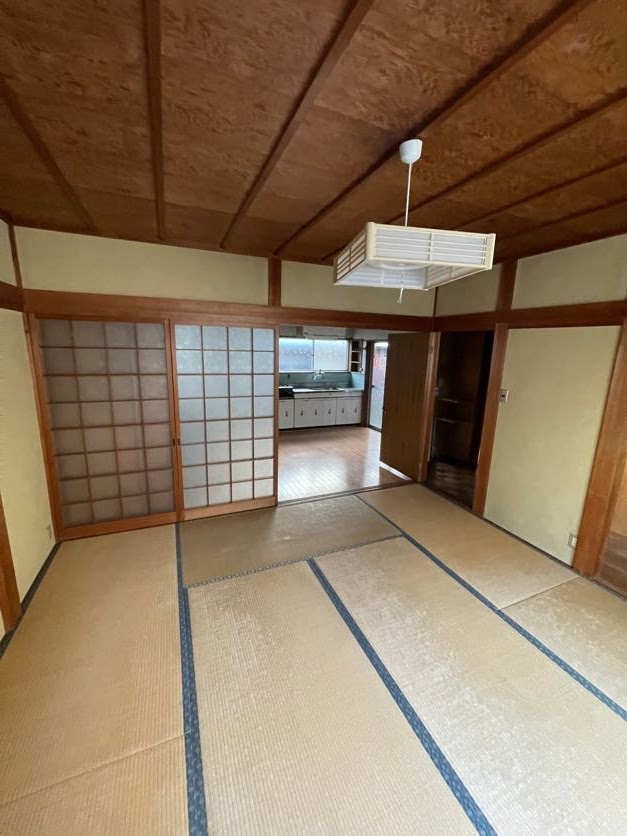1F 和室